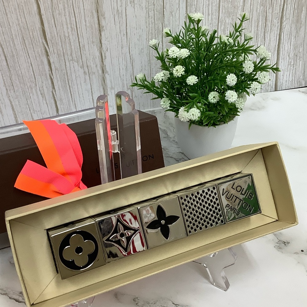 GUC Louis Vuitton Metal Magnetic Cube Game Set
